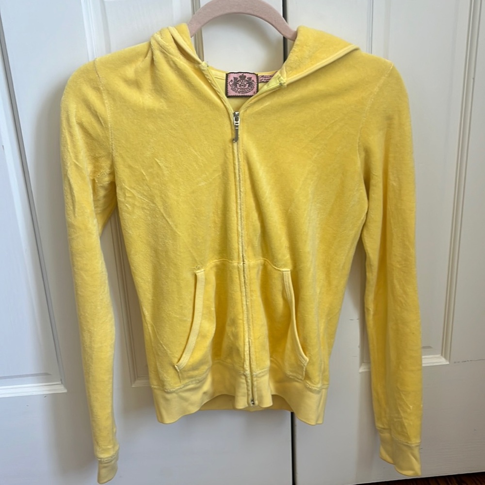 JUICY yellow jacket size small